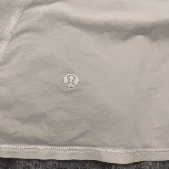 Lululemon tank - Picture 3 of 3